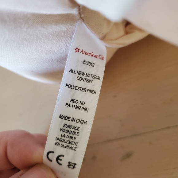 American Girl 2012 Baby Itty Bitty Doll & Clothes - Picture 4 of 6